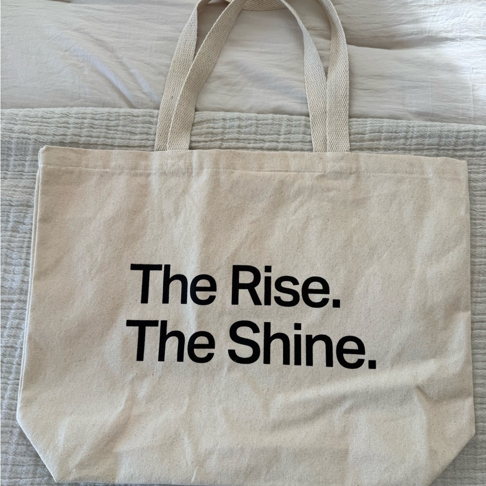 Vuori Natural Canvas Tote Bag With Vuori Cactus Pin - Picture 3 of 6